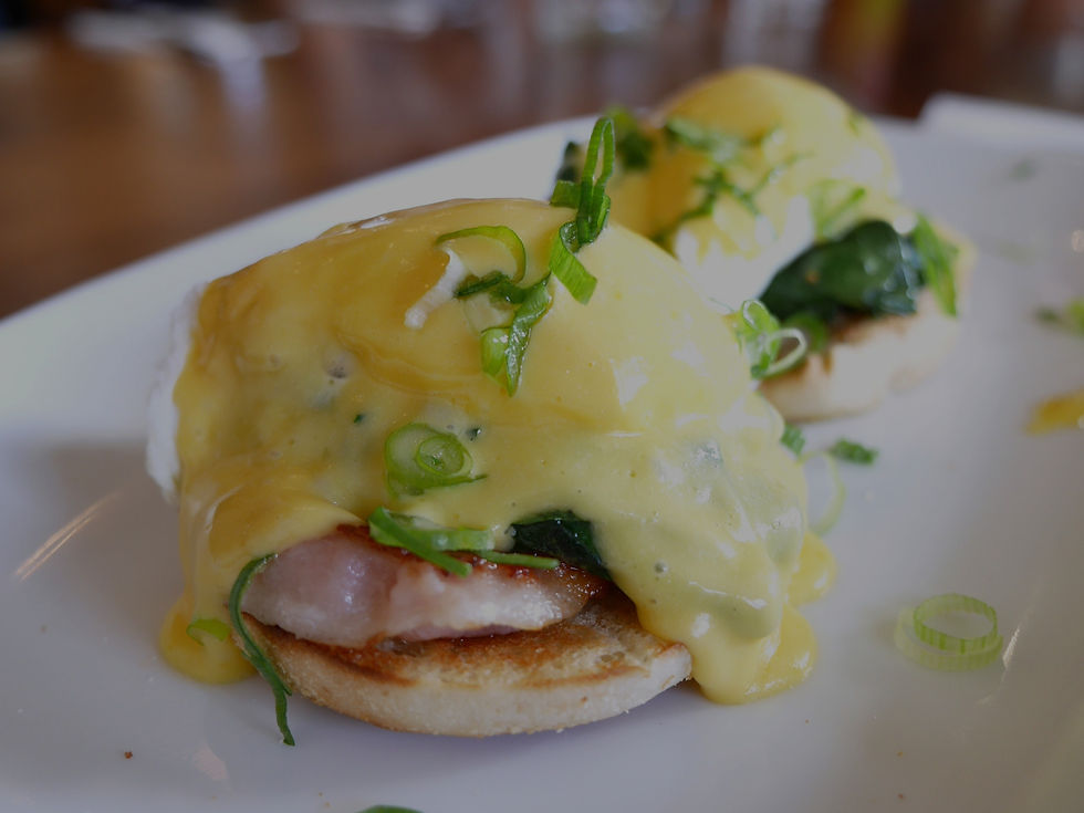 Brunch Longshots Lounge Kelowna